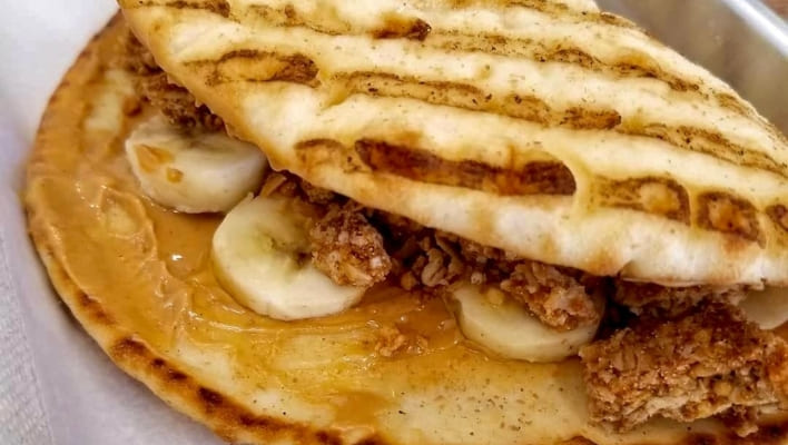Tropical Smoothie PB Banana Crunch Flatbread